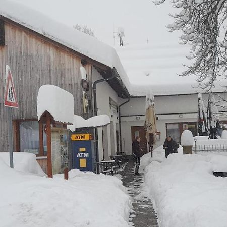 Pension a restaurace U sousedů Strazny Extérieur photo